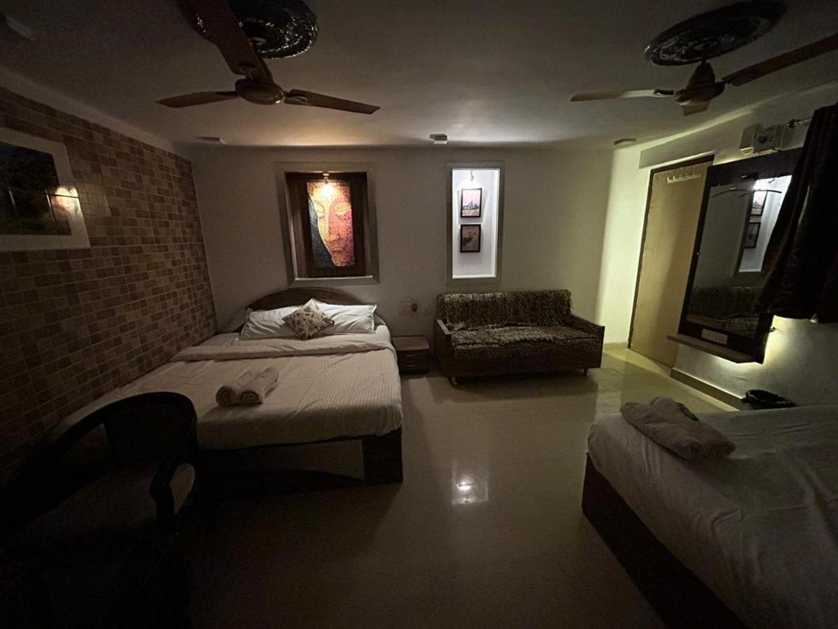 The Peach Tree Rooms Mount Abu Ngoại thất bức ảnh